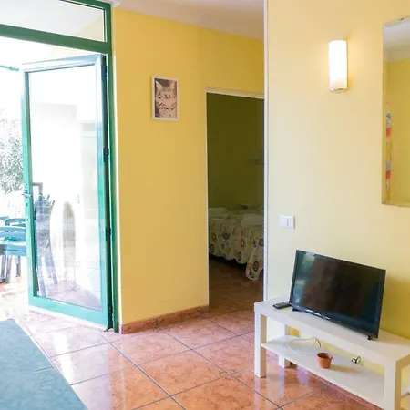 Pepe Complejo Olas 플라야 델 잉글스