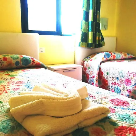 Pepe Complejo Olas * 플라야 델 잉글스